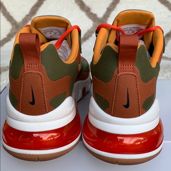 NIKE ID CUSTOM AIR MAX 270 (NIKE BY KATRINA) - Picture 10 of 16